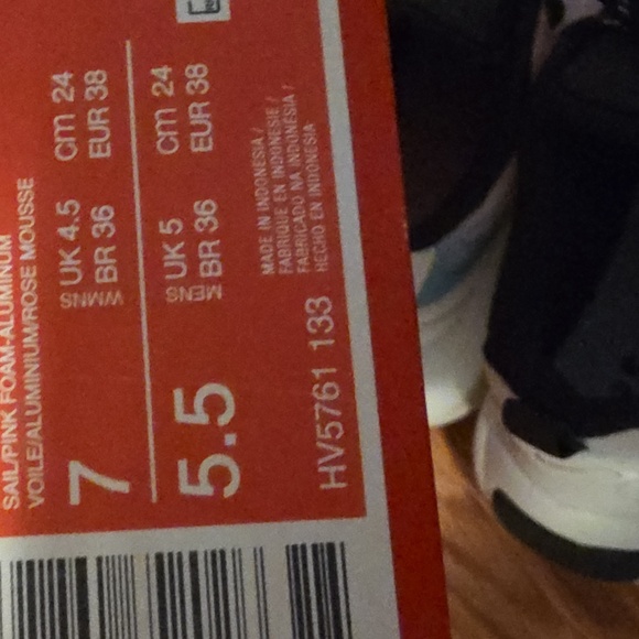 Nike Air Max Sneakers - Womens - Picture 10 of 10